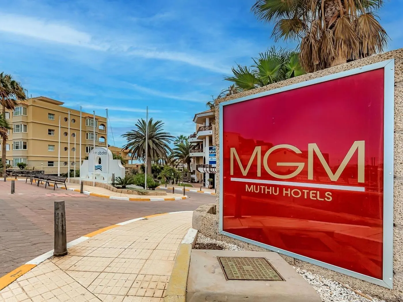 Apartment In Golf Del Sur With Heated Pool San Miguel de Abona